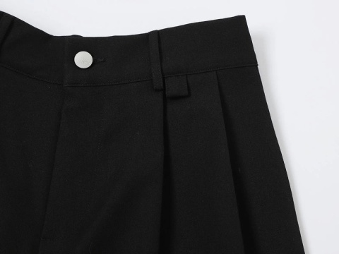 BAGGY PLEATED PANTS - BLACK